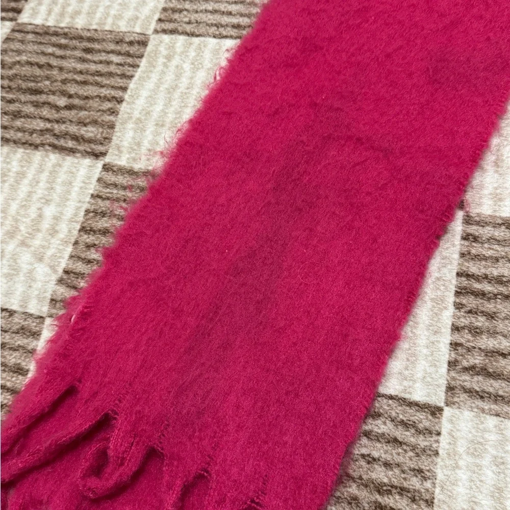 Anthropologie Bonnie Wrap Scarf Pink Fuzzy Soft